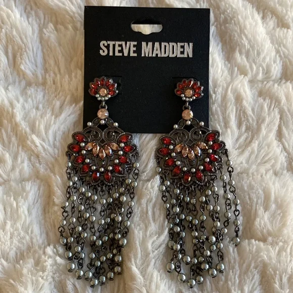 Steve Madden Earrings - Picture 1 of 4